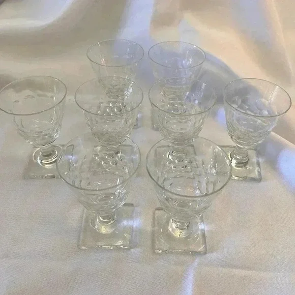 Set of 8 Vintage Crystal Cordial Cut Glasses by Hawkes Crystal - Picture 3 of 5